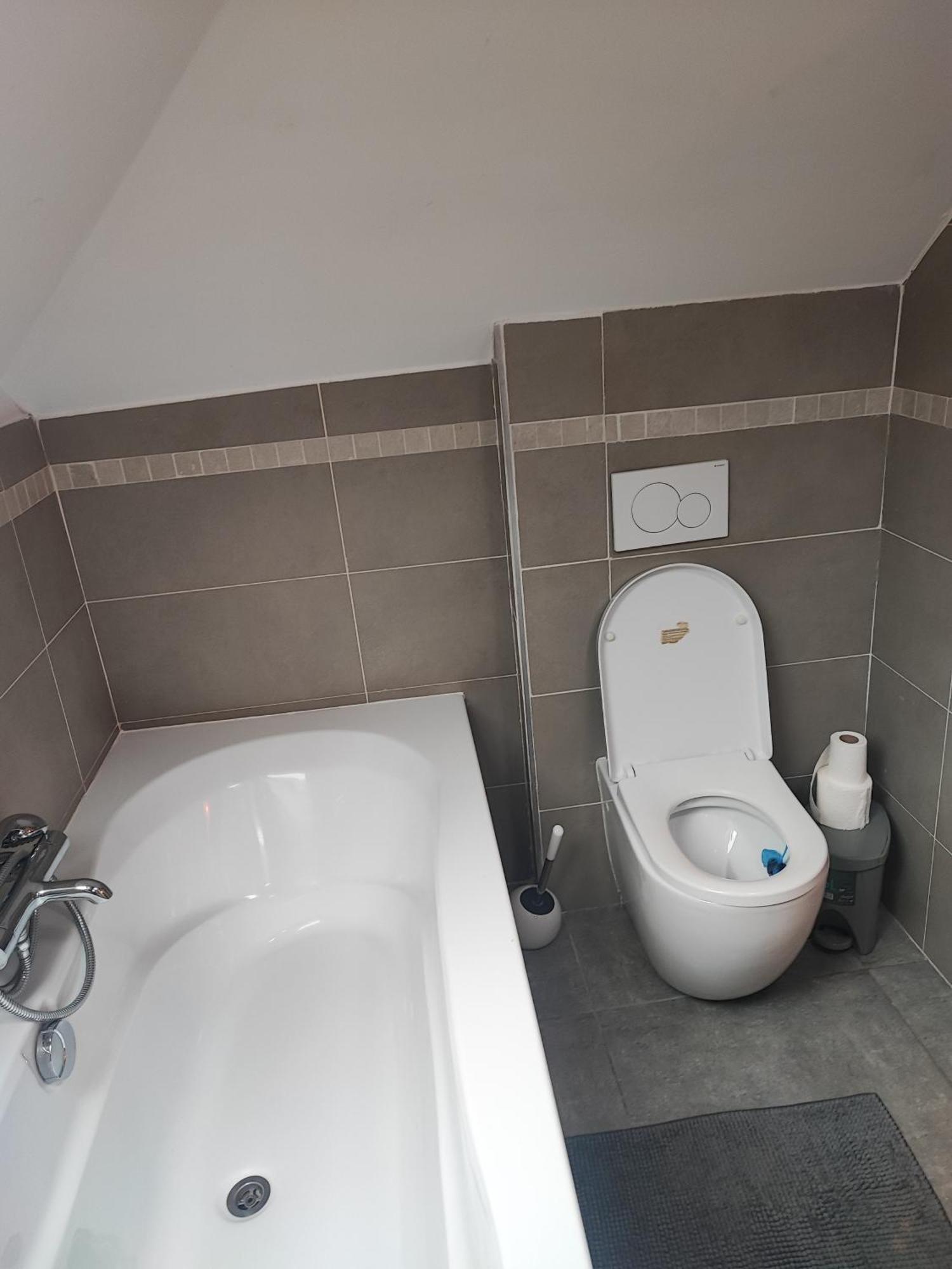 Maison 3 Chambres Proximite Aeroport Et Grand Axes Charleroi Eksteriør billede